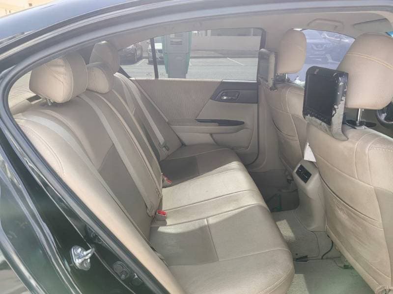 2015 Honda Accord thumbnail 3