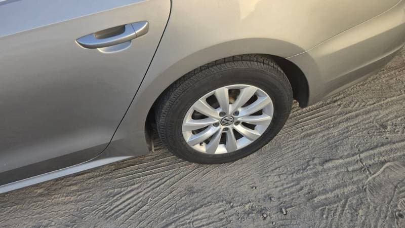 2014 Volkswagen Passat thumbnail 5
