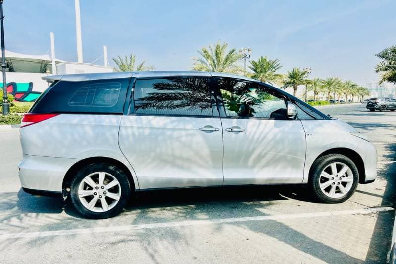 2010 Toyota Previa thumbnail 2