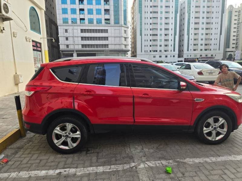2015 Ford Escape thumbnail 2