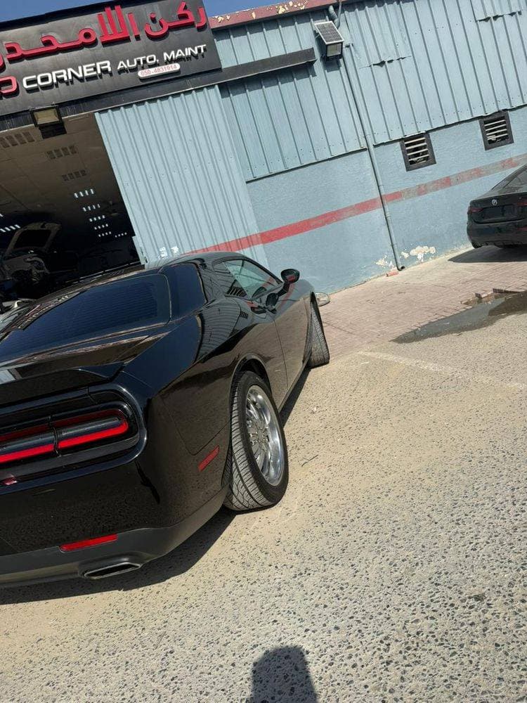 2018 Dodge Challenger thumbnail 4