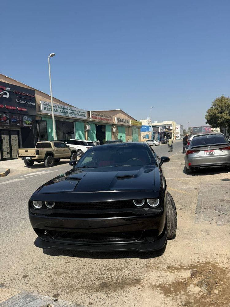 2018 Dodge Challenger thumbnail 2