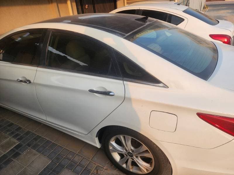 2013 Hyundai Sonata thumbnail 2