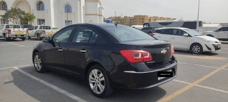 2016 Chevrolet Cruze thumbnail 3