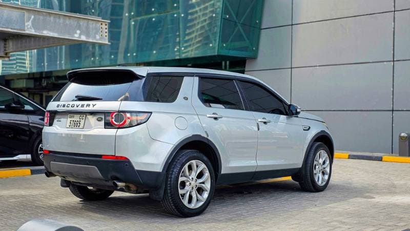 2016 Land Rover Discovery Sport thumbnail 2