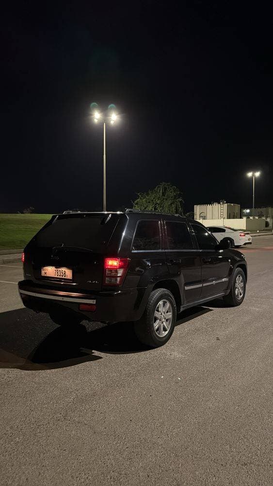 2008 Jeep Grand Cherokee thumbnail 4