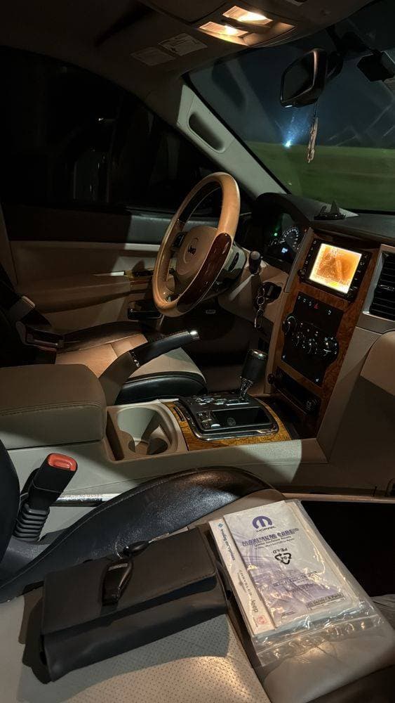 2008 Jeep Grand Cherokee thumbnail 3