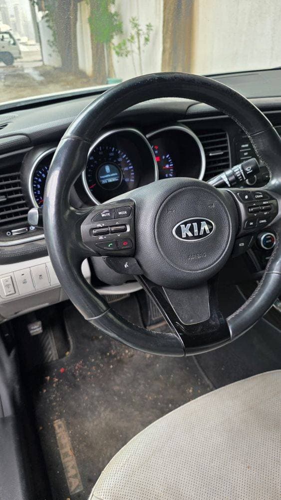 2015 Kia Optima thumbnail 3