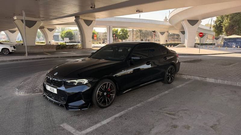 2023 BMW 3 Series Sedan thumbnail 3