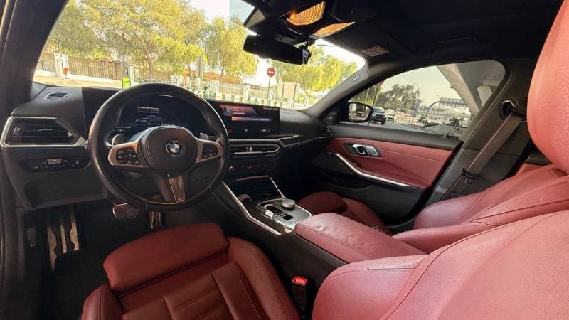 2023 BMW 3 Series Sedan thumbnail 5