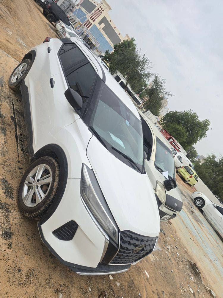 2021 Nissan Kicks thumbnail 4