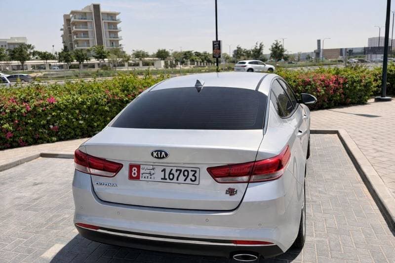 2018 Kia Optima thumbnail 4