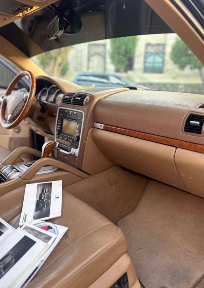 2009 Porsche Cayenne thumbnail 3