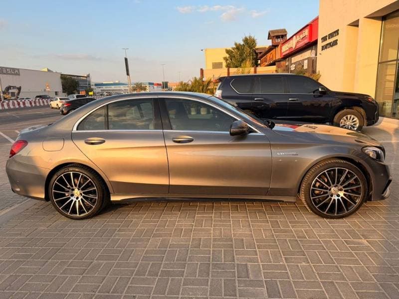 2018 Mercedes-Benz C-Class thumbnail 3
