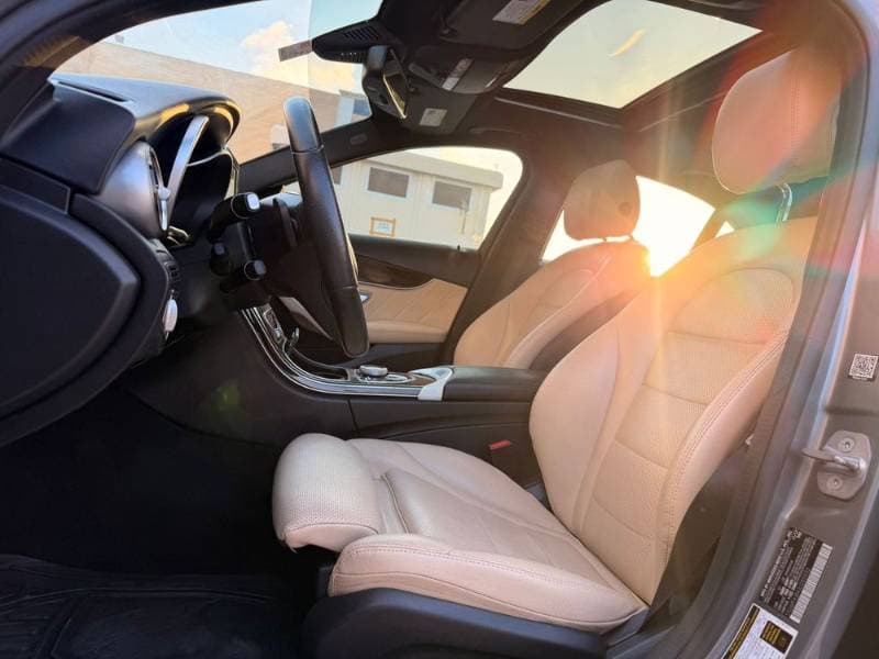 2018 Mercedes-Benz C-Class thumbnail 4