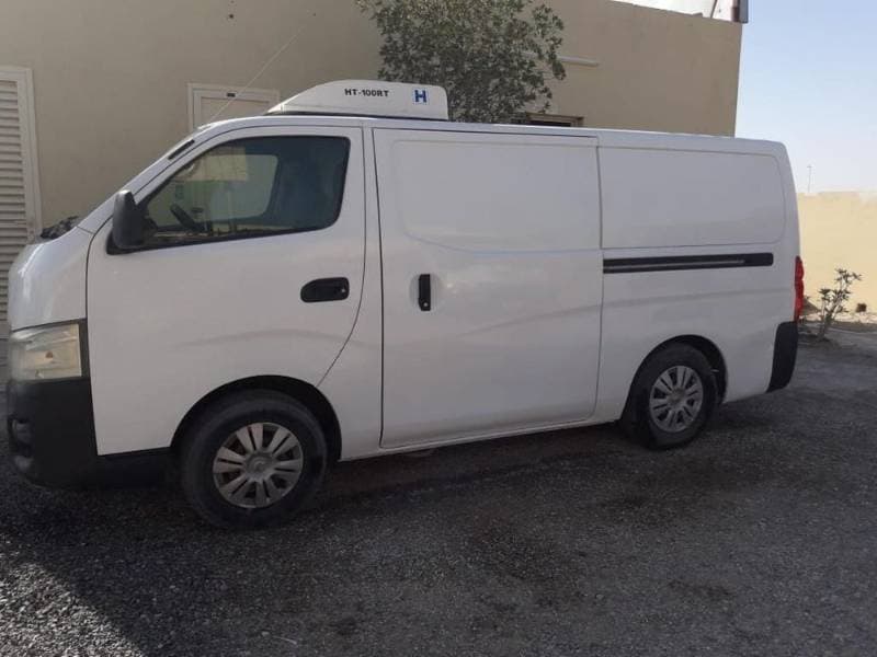 2013 Nissan Urvan thumbnail 2