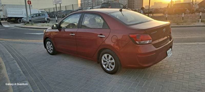 2020 Kia Pegas thumbnail 4