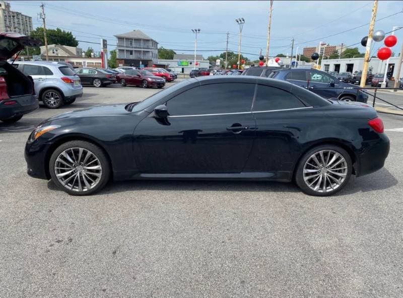 2011 Infiniti G Coupe thumbnail 4