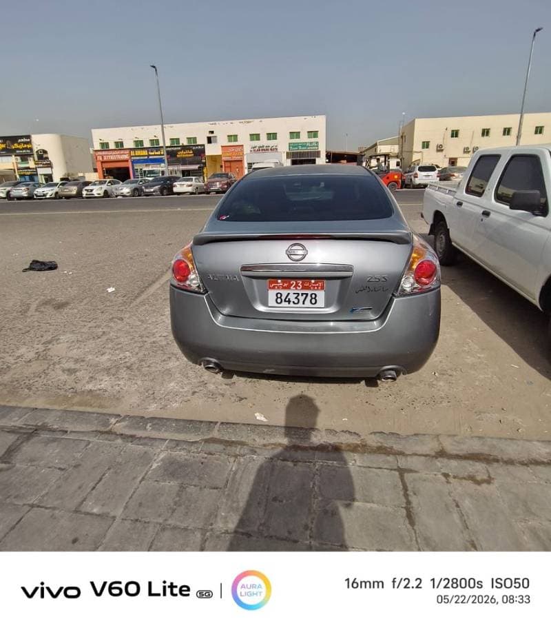 2009 Nissan Altima thumbnail 2