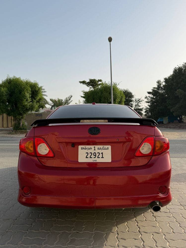 2010 Toyota Corolla thumbnail 4