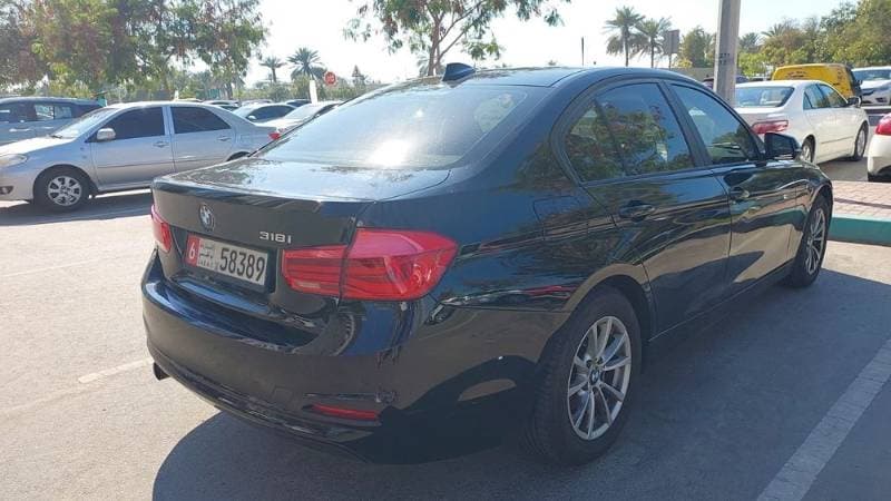 2016 BMW 3 Series Sedan thumbnail 5