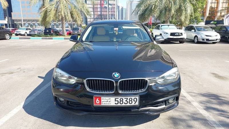 2016 BMW 3 Series Sedan thumbnail 2