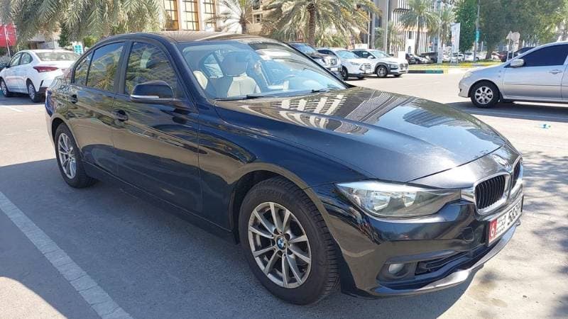 2016 BMW 3 Series Sedan thumbnail 3