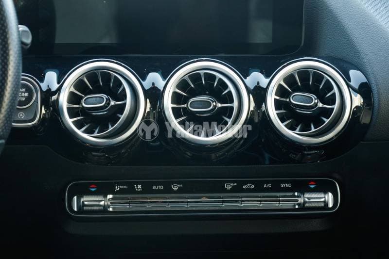 2022 Mercedes-Benz GLA thumbnail 9
