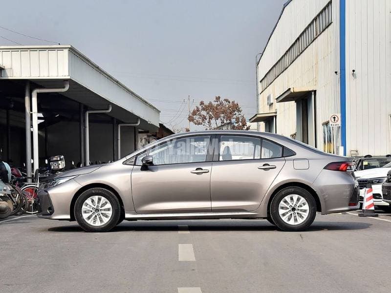 2023 Toyota Corolla thumbnail 4