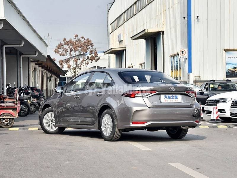 2023 Toyota Corolla thumbnail 2