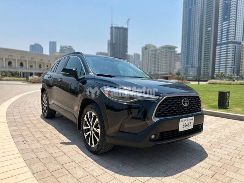 2023 Toyota Corolla Cross thumbnail 3