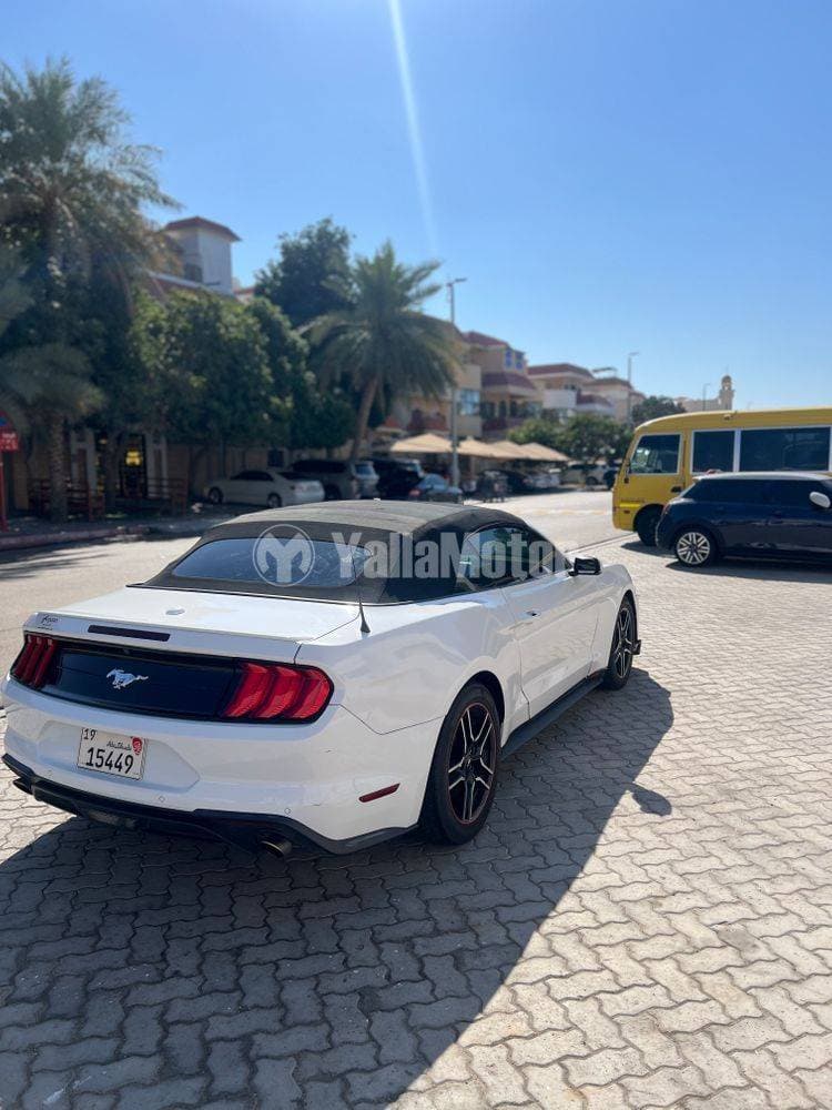 2020 Ford Mustang Convertible thumbnail 3