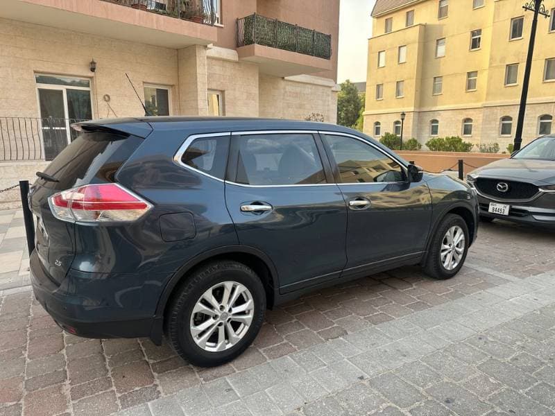 2017 Nissan X-Trail thumbnail 2