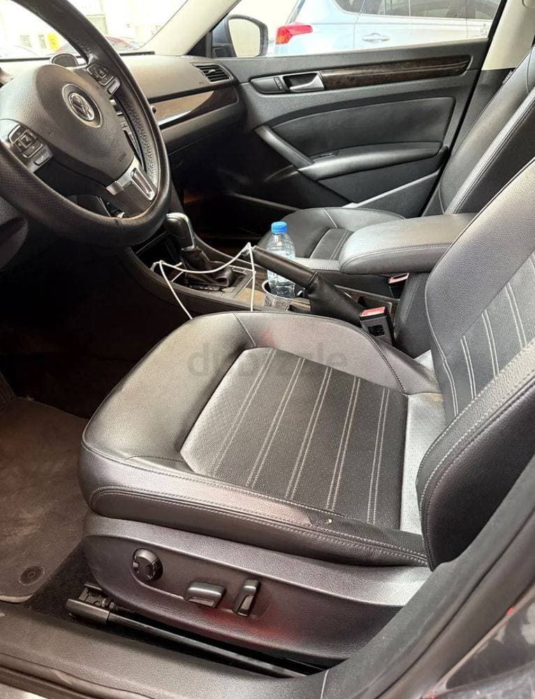 2015 Volkswagen Passat thumbnail 2