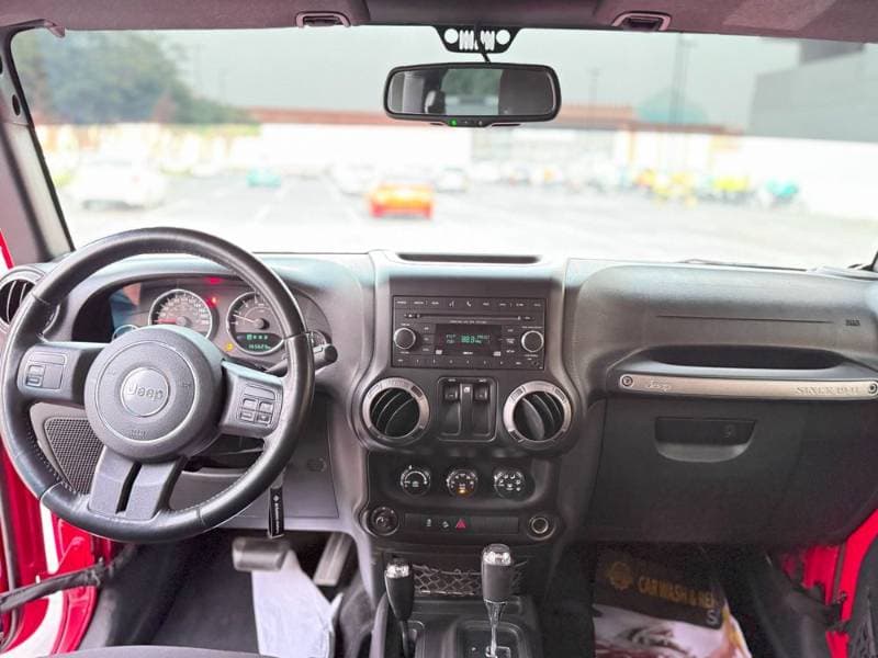 2016 Jeep Wrangler thumbnail 4