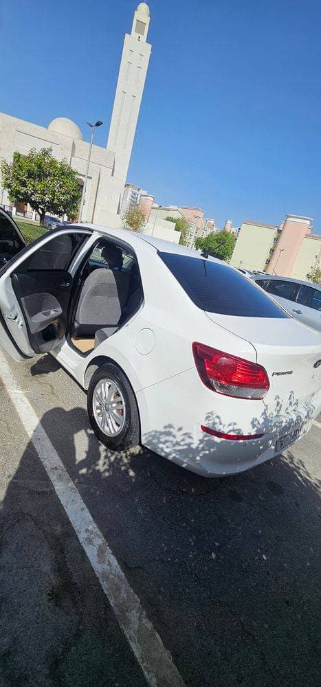 2020 Kia Pegas thumbnail 2