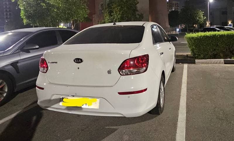 2020 Kia Pegas thumbnail 3