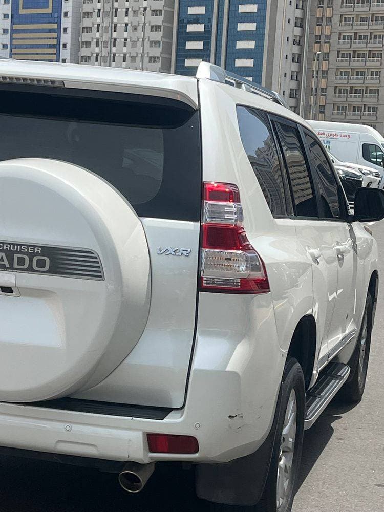 2016 Toyota Land Cruiser Prado thumbnail 3