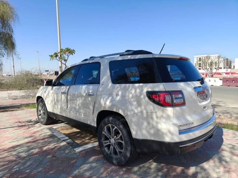 2015 GMC Acadia thumbnail 2