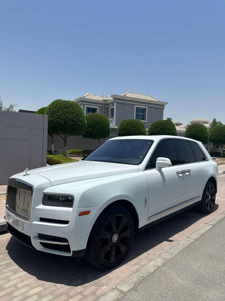 2019 Rolls Royce Cullinan thumbnail 2