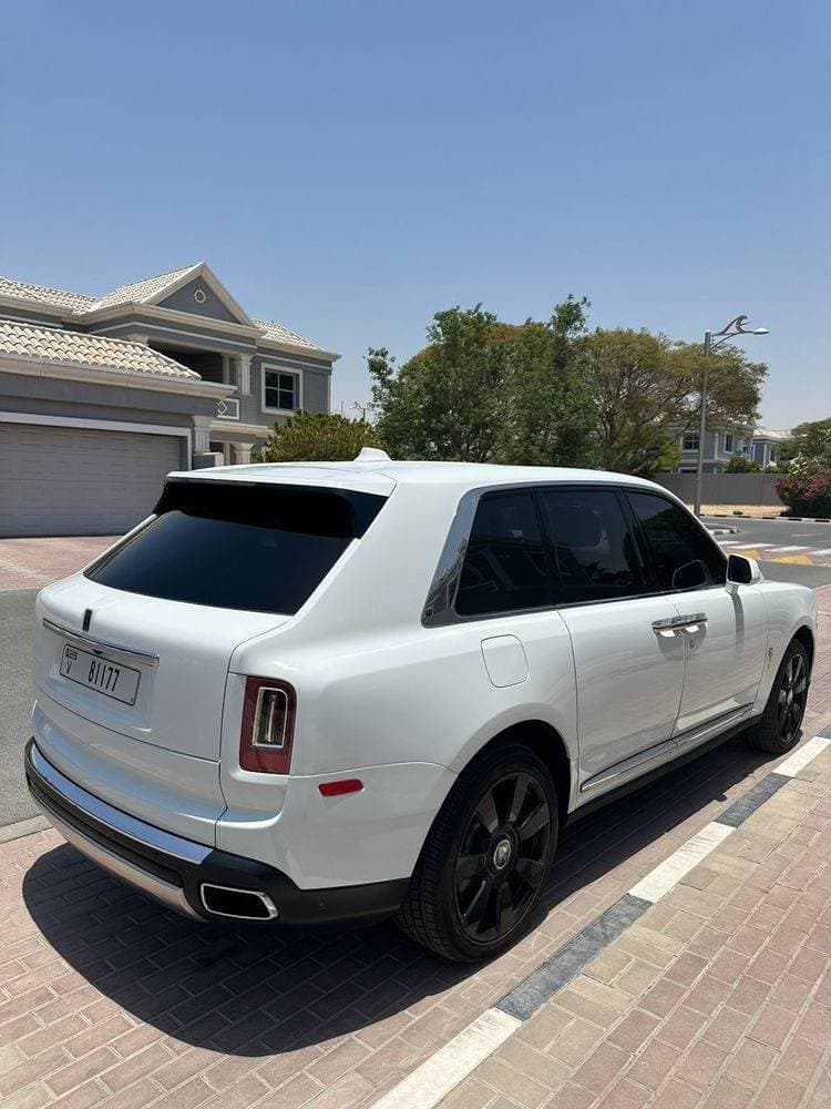 2019 Rolls Royce Cullinan thumbnail 3