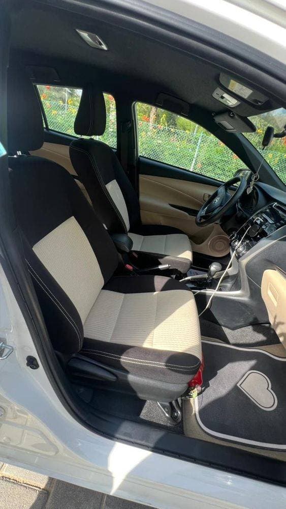 2019 Toyota Yaris Hatchback thumbnail 4