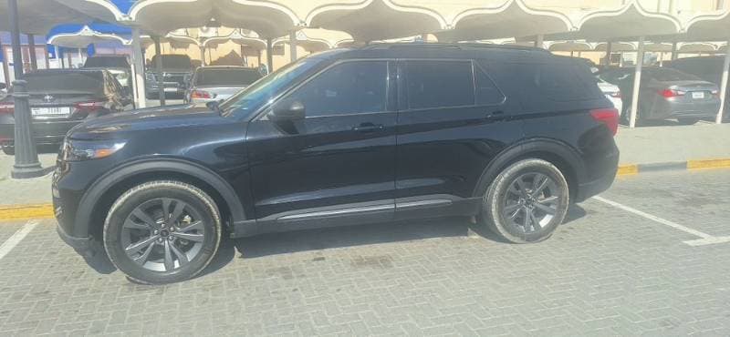 2021 Ford Explorer thumbnail 2