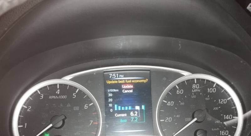 2017 Nissan Sentra thumbnail 5