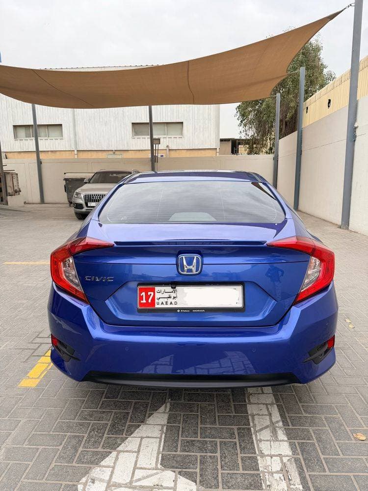 2018 Honda Civic thumbnail 2