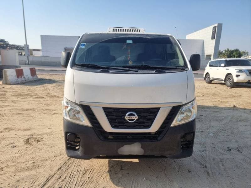2018 Nissan Urvan thumbnail 2