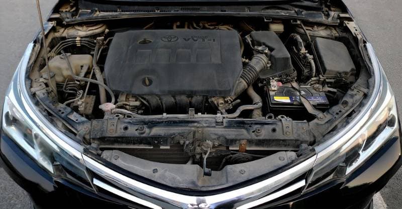 2017 Toyota Corolla thumbnail 5