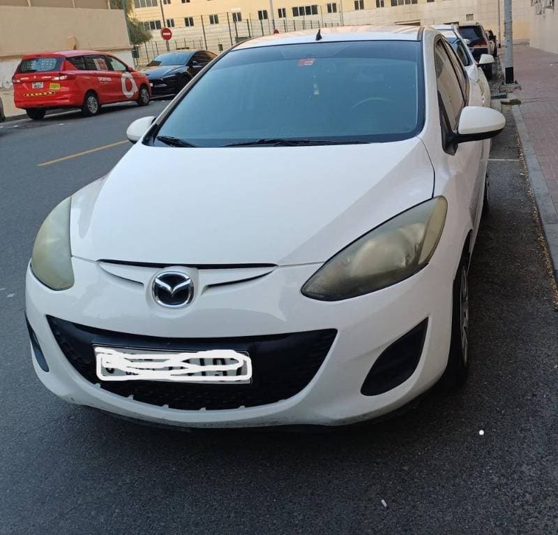 2014 Mazda 2 thumbnail 2