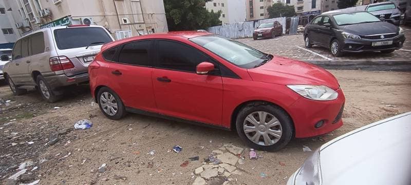 2012 Ford Focus thumbnail 2