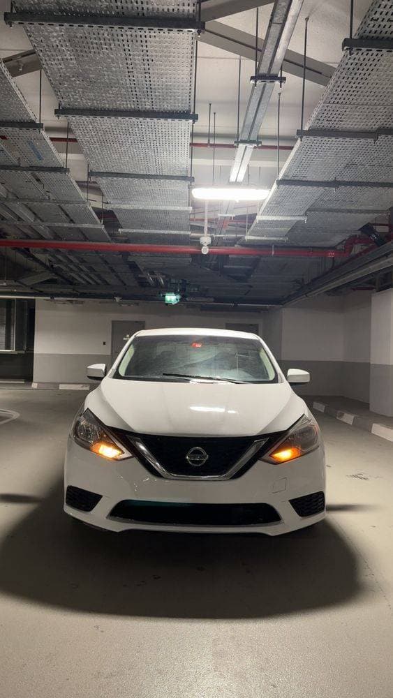 2019 Nissan Sentra thumbnail 3